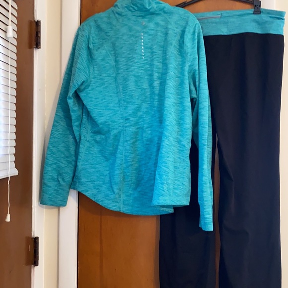 Workout Set - Picture 2 of 2